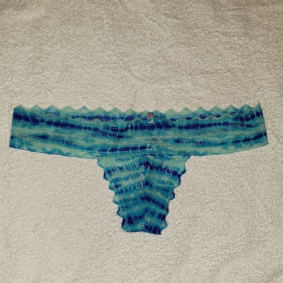 Victoria Secret Pink Thong Panties Bundle, Medium - Picture 6 of 13